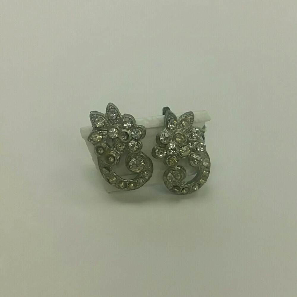 Vintage clip earings